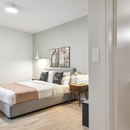 Limehome Solonos Center * Афины