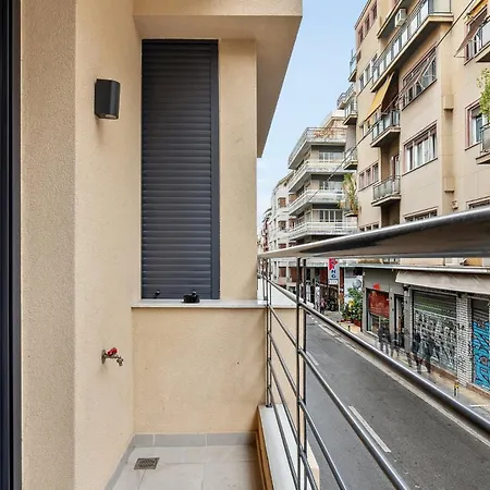 Apartment Limehome Solonos Center *