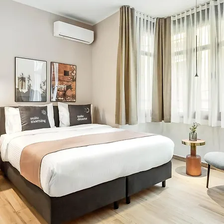 Apartment Limehome Solonos Center
