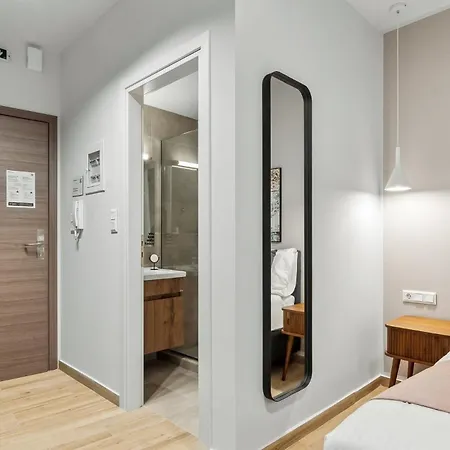 アパート Limehome Solonos Center アテネ